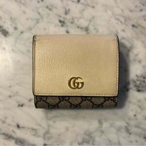 Gucci Cream and Brown Women's Wallet